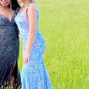 Sherri Hill Elegant Blue Sequin Dress